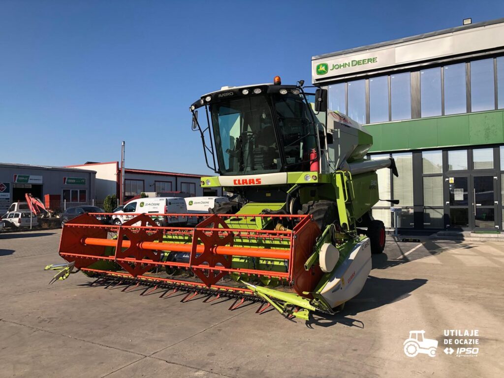 Claas Avero 240 + Header paioase