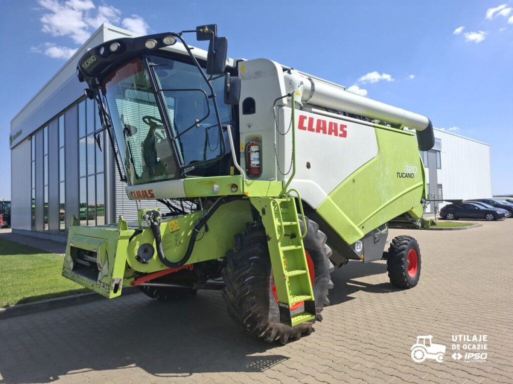 Claas Tucano 320 + Header paioase