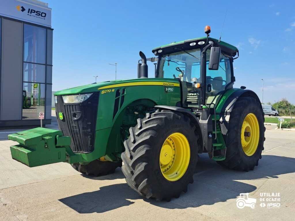 John Deere 8270R