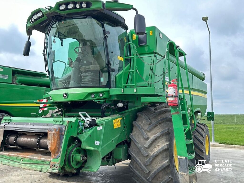 John Deere S680 + Header paioase