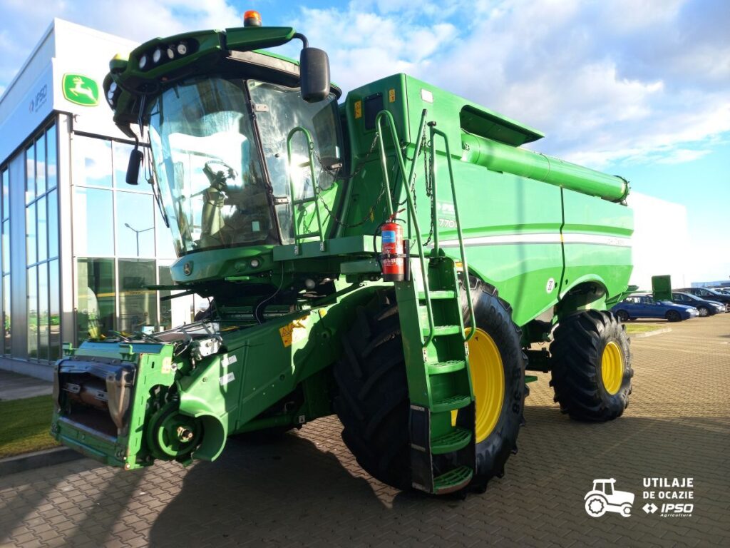 John Deere S770i + Header paioase